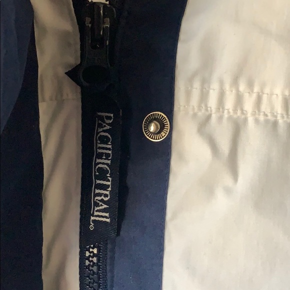 White Puff Jacket - Picture 4 of 5